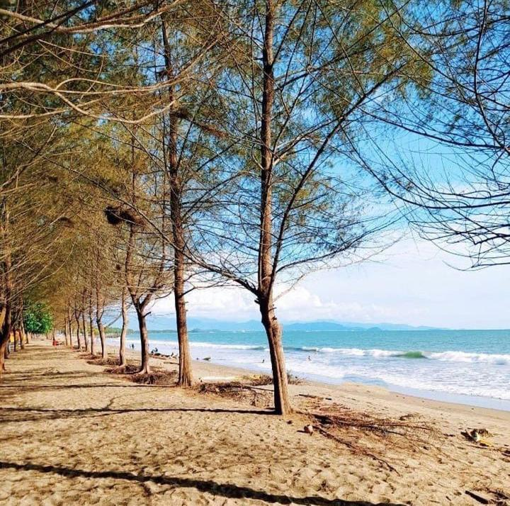 Pantai pasir jambak destinasi wisata pantai sumatera barat