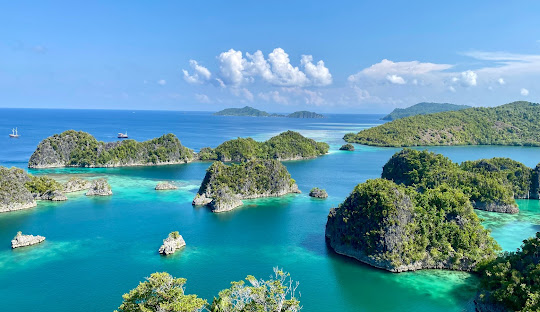 Pantai Terbaik indonesia