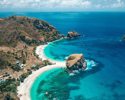 pantai di nusa tenggara timurPantai koka