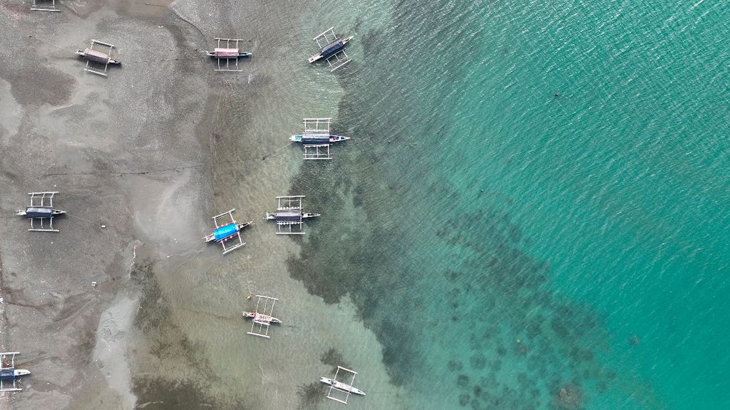 Tomini Bay, Pantai Cantik di Sulawesi Utara