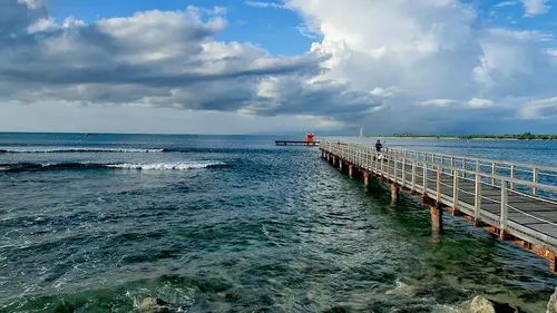 Keindahan Pantai Tanjung Lesung