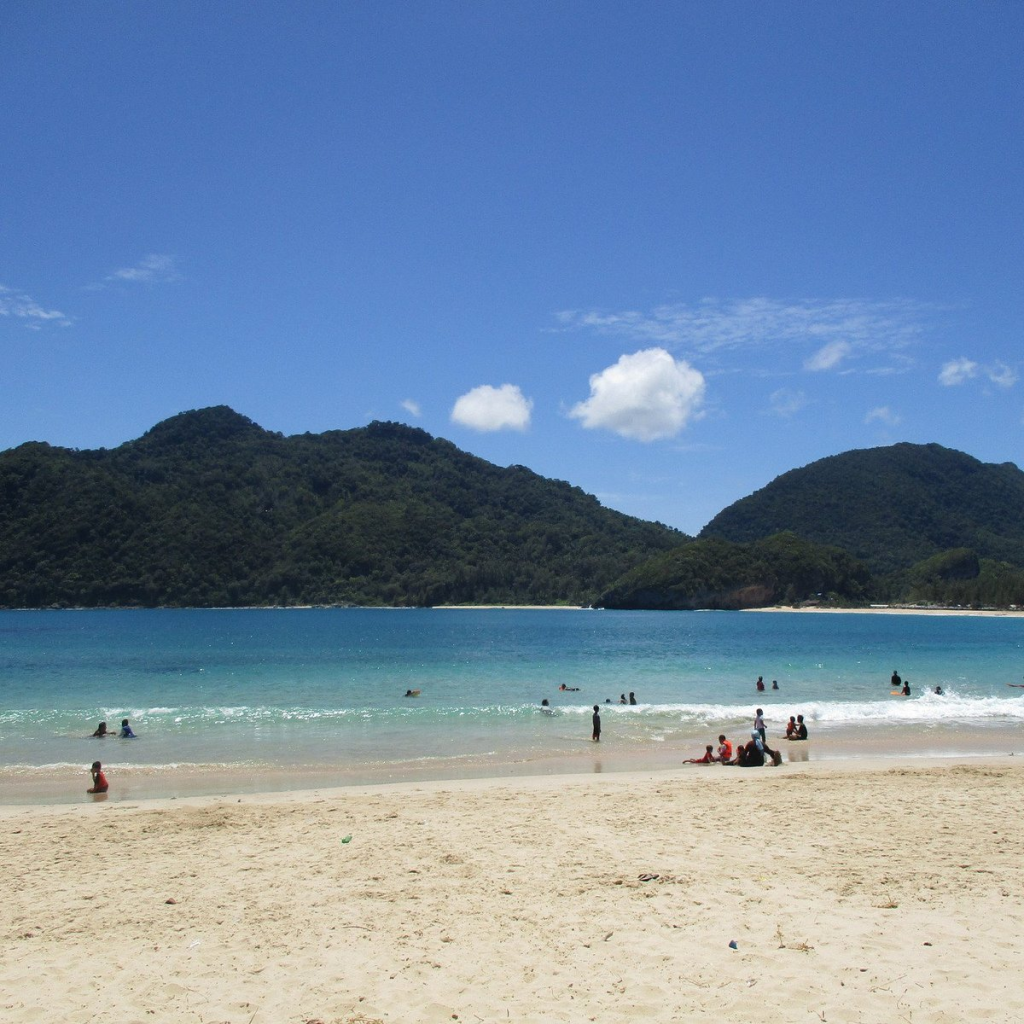 Pantai Di Aceh