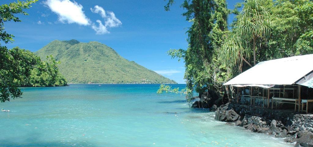 Wisata Pantai Maluku Utara