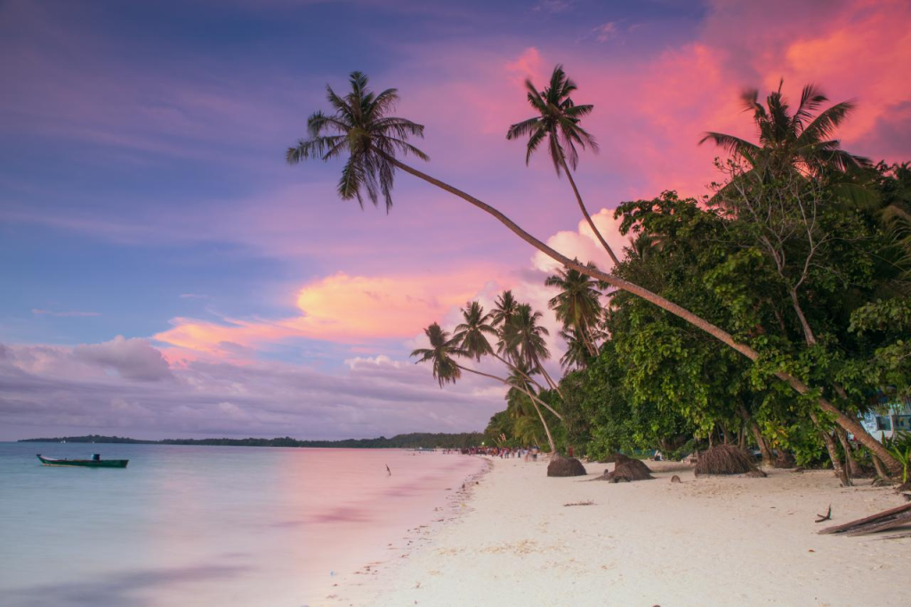 Pantai Maluku