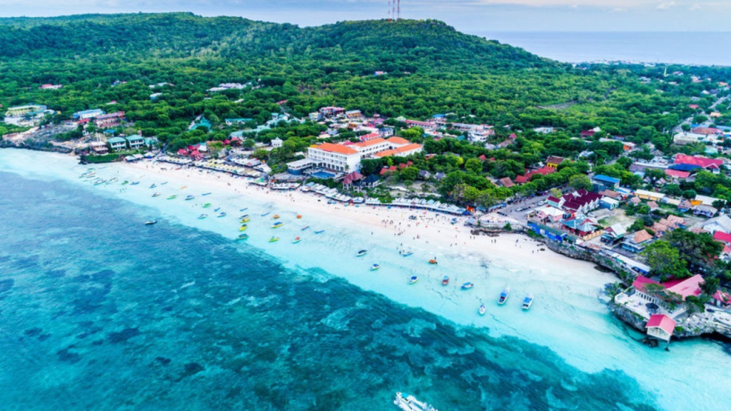 Keindahan Pantai Tanjung Bira