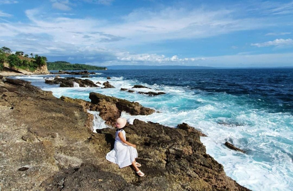 Keindahan Pantai Sarwana Banten