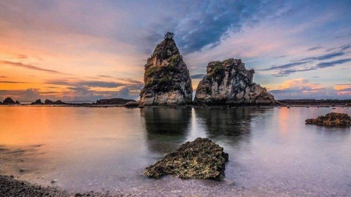 Keindahan Pantai Sarwana Banten